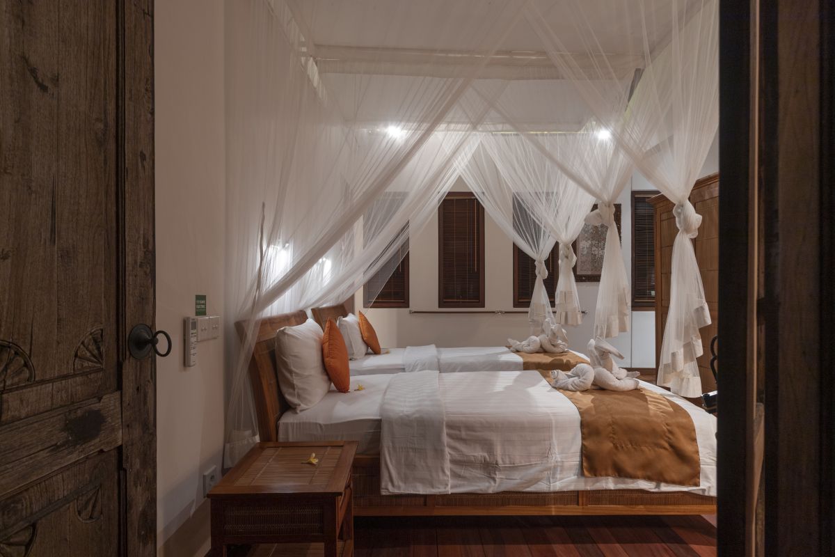 Twin Bed